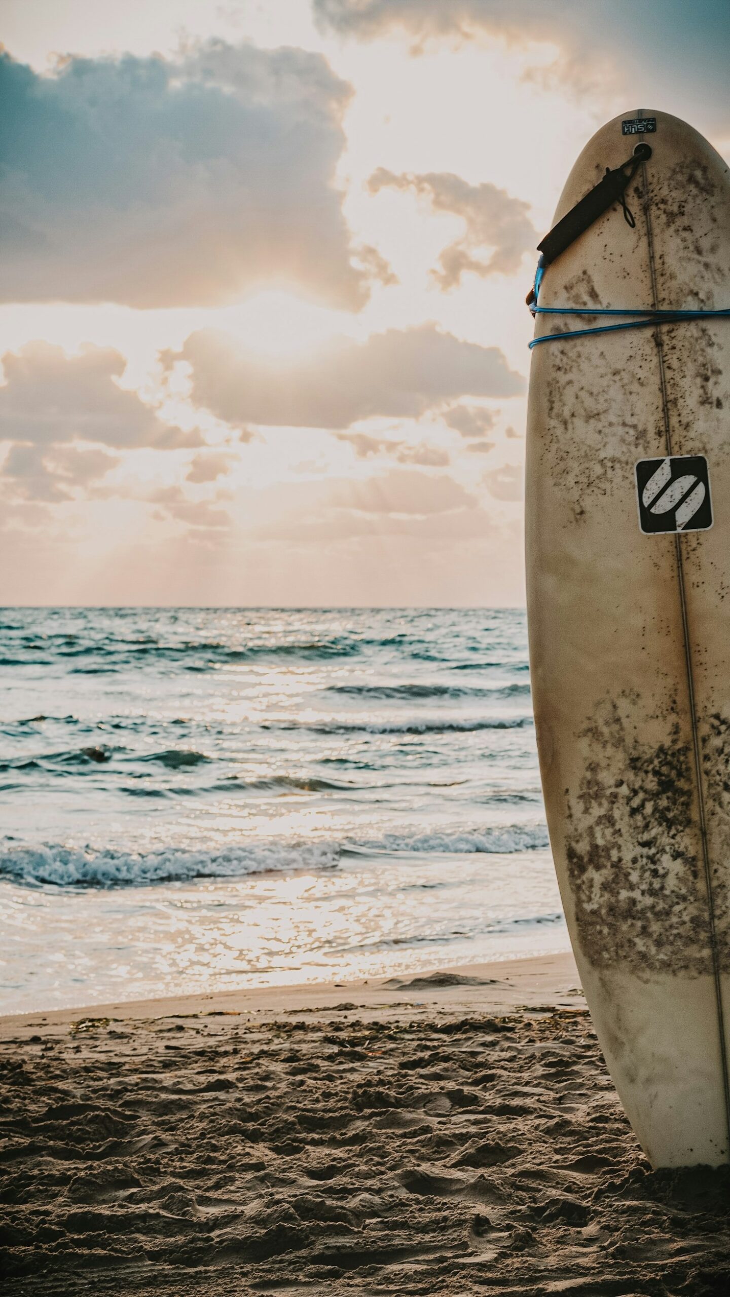 The Best Surfing Destinations Around the Globe